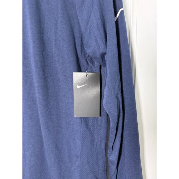 Nike Women’s Navy Blue Long Sleeve Dri-Fit Shirt Sz Large NWT - Picture 2 of 12